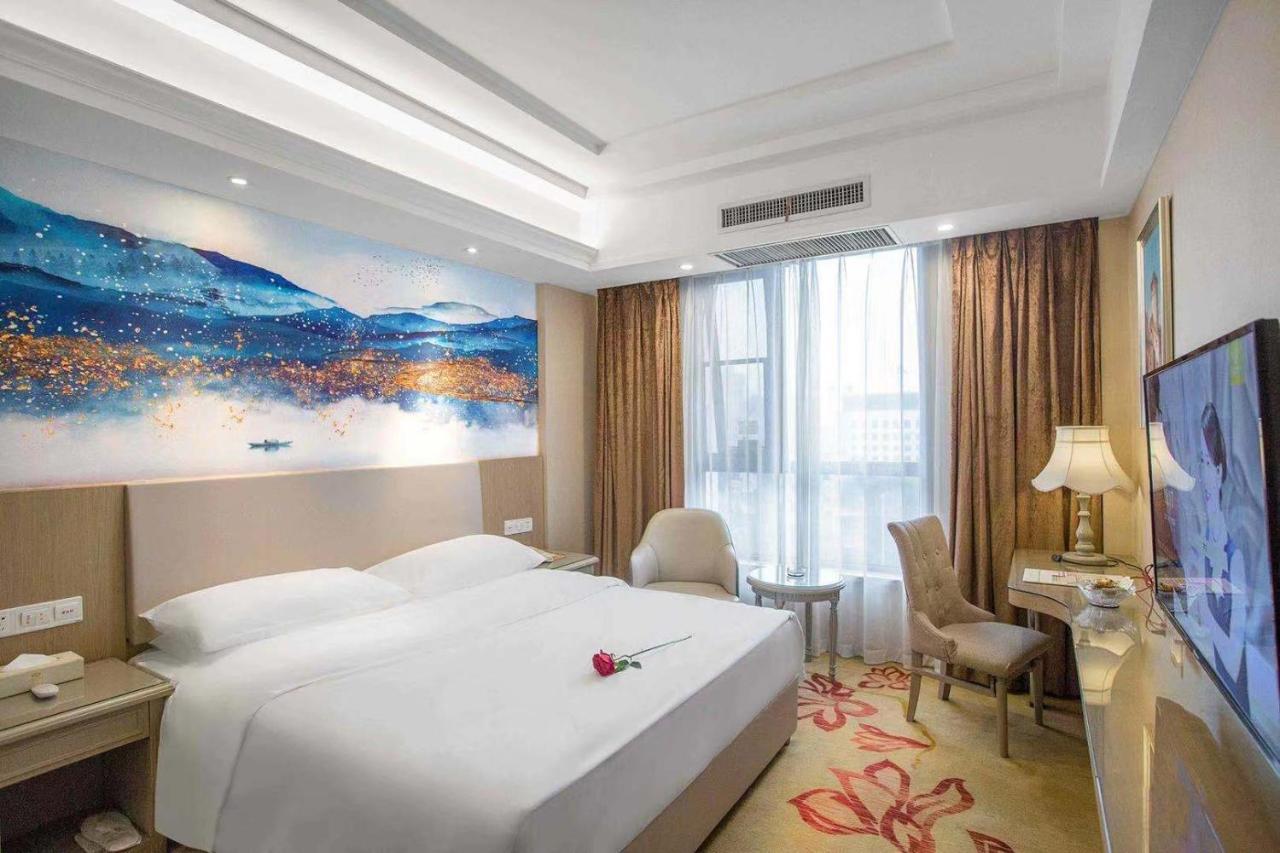 Vienna Hotel Nanyang People Road Dış mekan fotoğraf