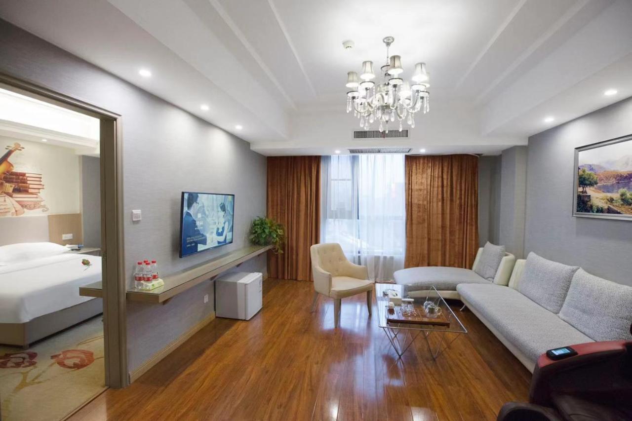 Vienna Hotel Nanyang People Road Dış mekan fotoğraf
